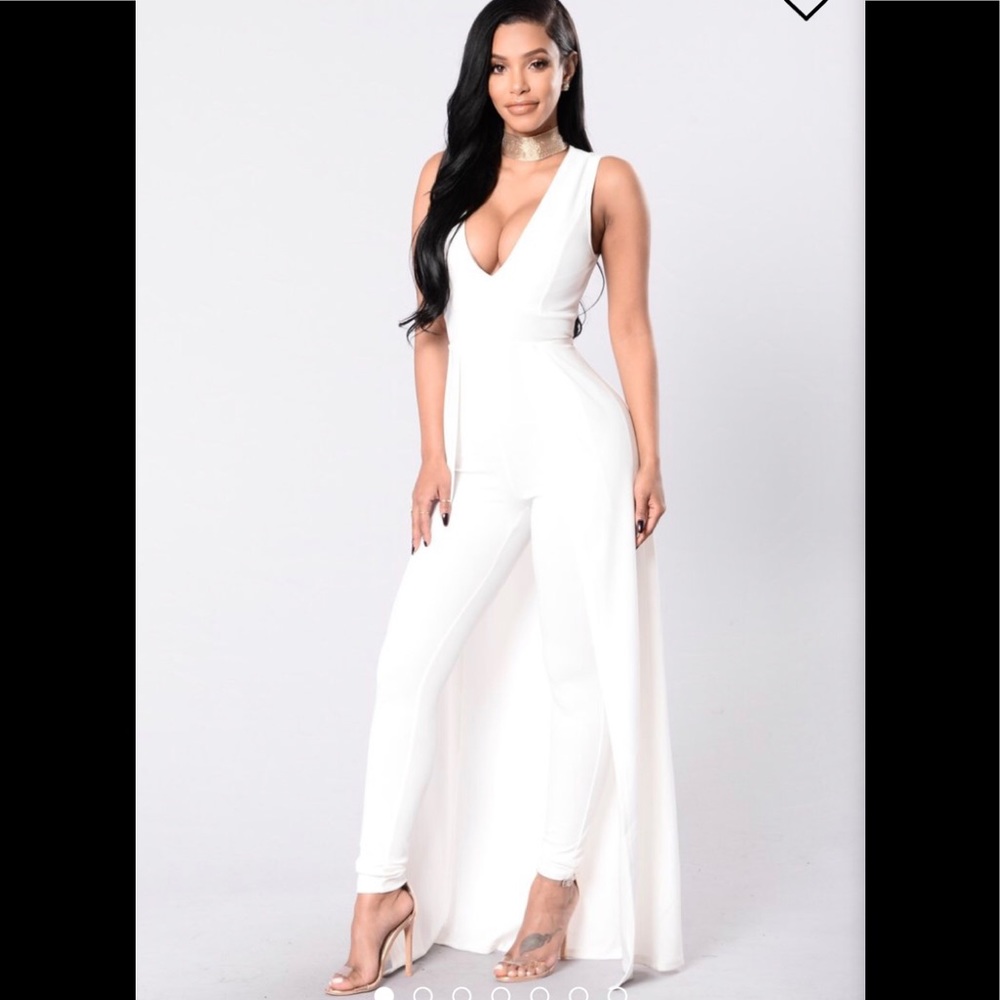 “New” Middle of things jumpsuit Ivory (Large)